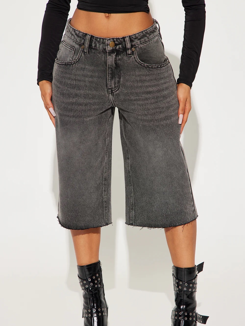 Black Denim Jorts - Picture 4 of 4